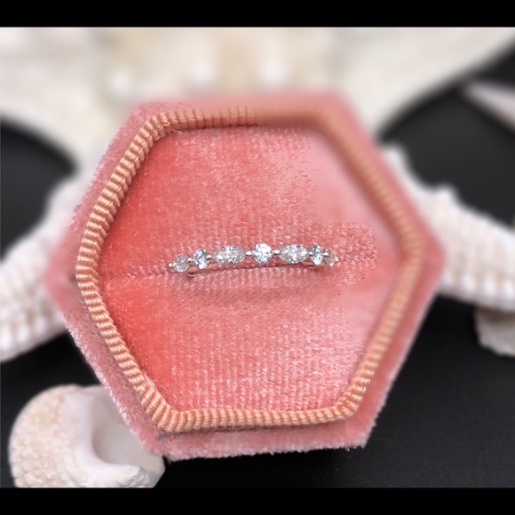 14k moissanite ring set with certificate - Picture 8 of 17